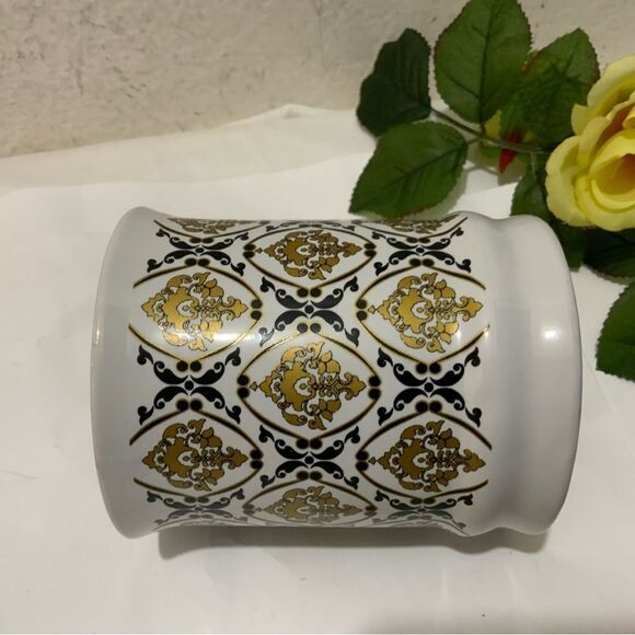 Signature Housewares Room Creative Chateaux Coffee Mug 2014 Stoneware - Picture 3 of 7